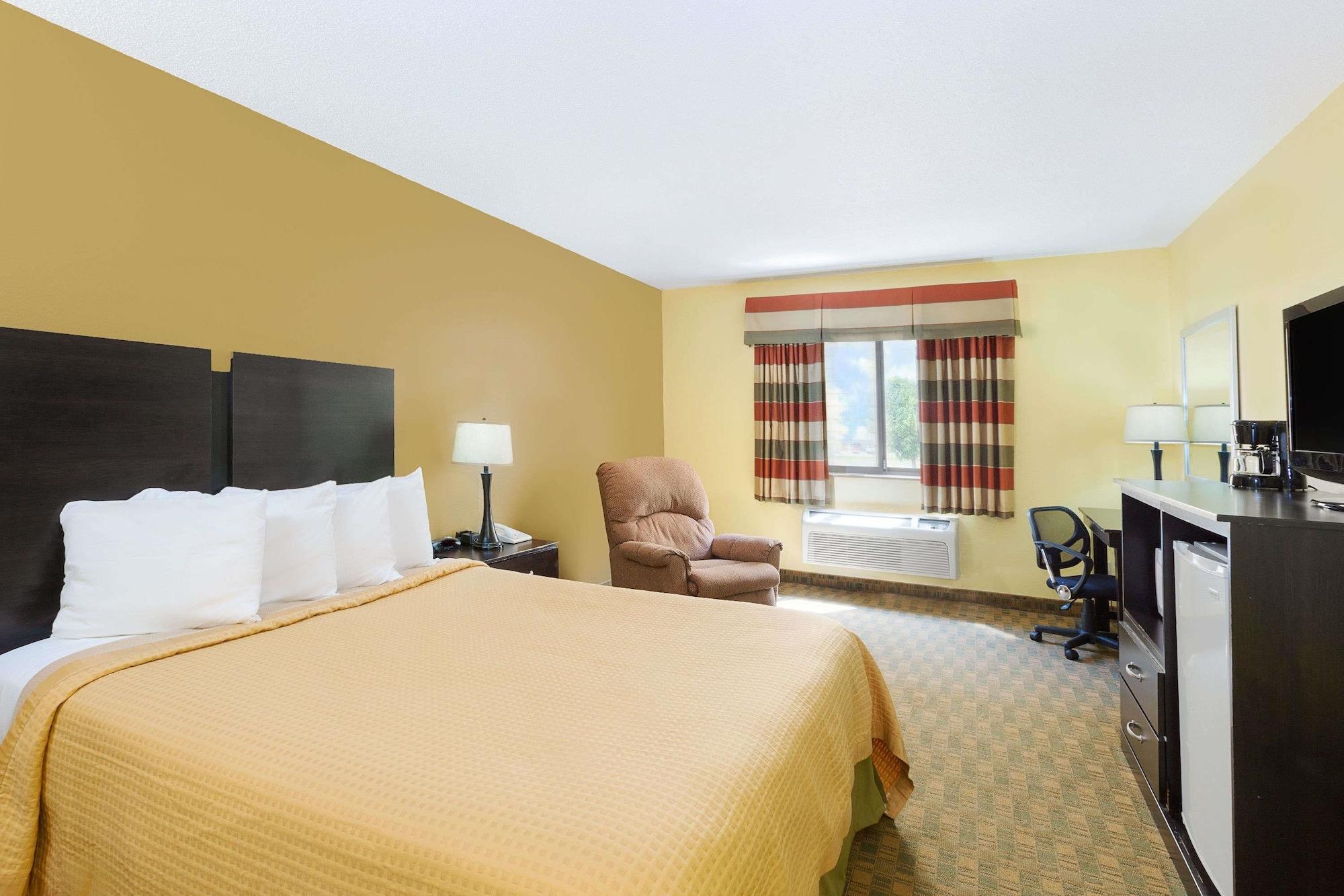 Econo Lodge Inn & Suites Yankton Εξωτερικό φωτογραφία