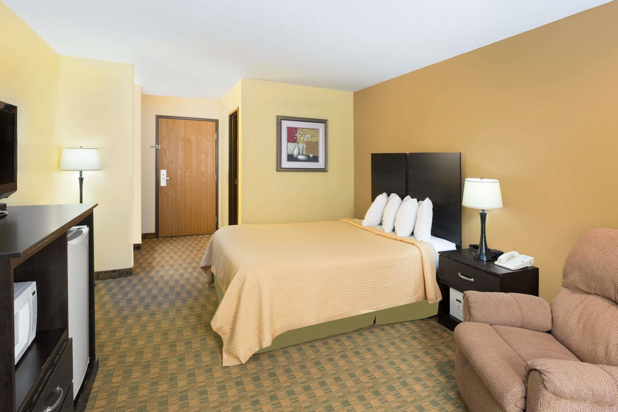 Econo Lodge Inn & Suites Yankton Εξωτερικό φωτογραφία