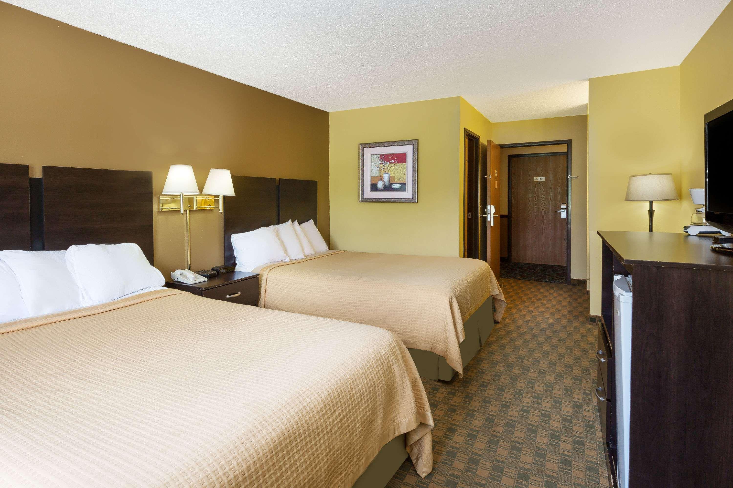 Econo Lodge Inn & Suites Yankton Εξωτερικό φωτογραφία
