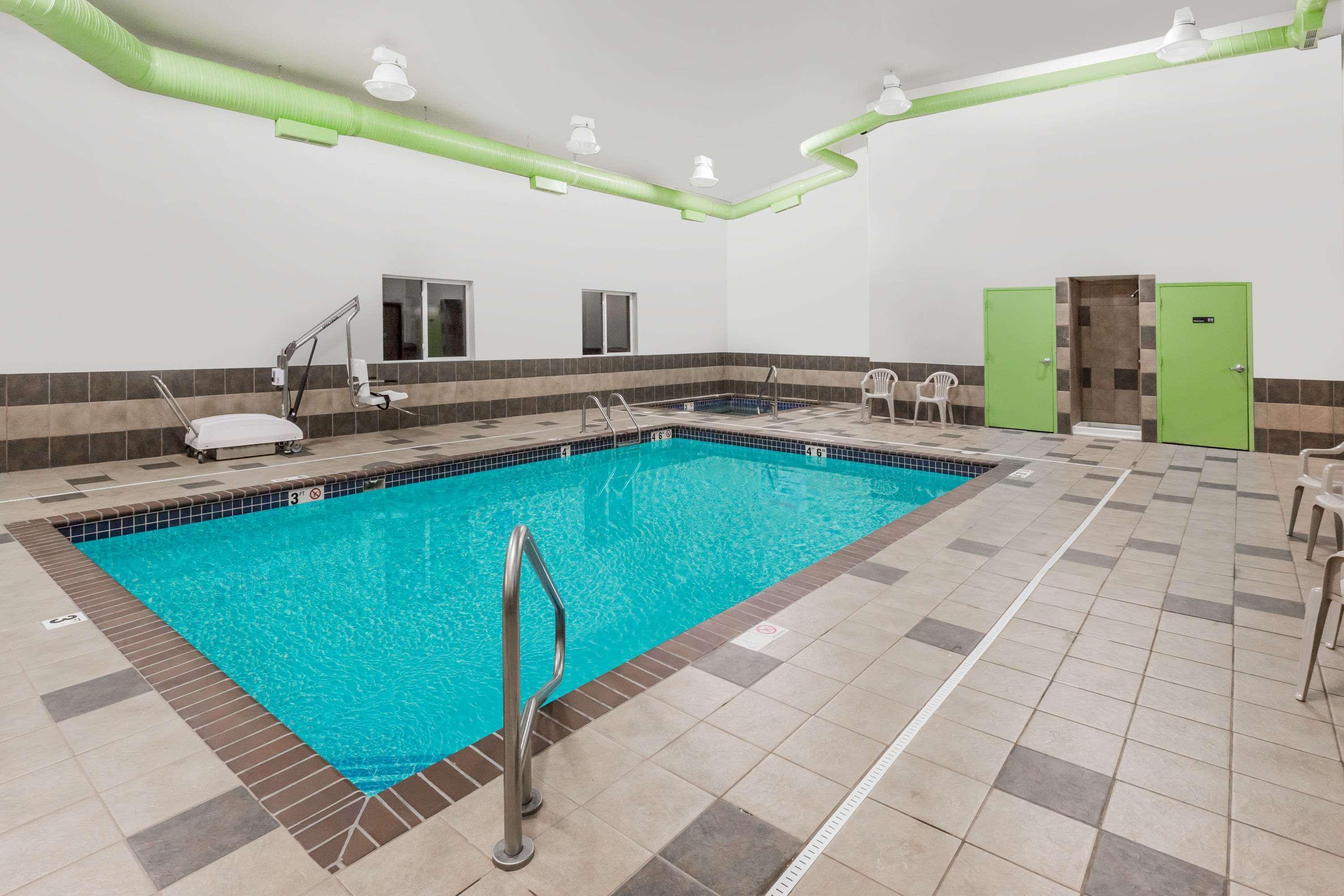 Econo Lodge Inn & Suites Yankton Εξωτερικό φωτογραφία